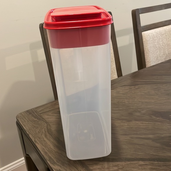 XL storage container with handle - Picture 2 of 3
